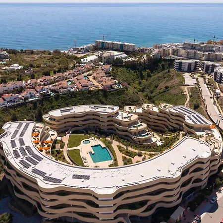 Appartement Luxury 2-bedroom With Panoramic Sea Views In Reserva Del Higueron *
